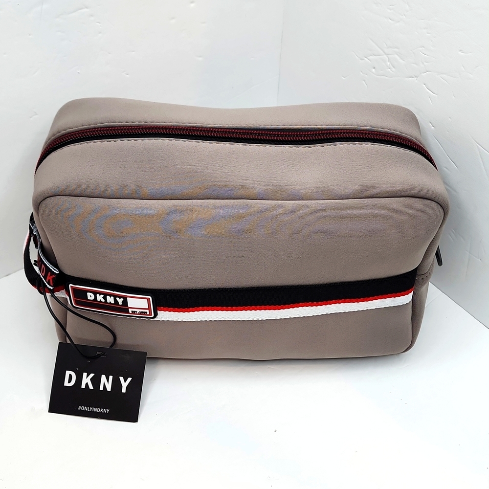 DKNY TOILETRY TRAVEL BAG, GREY